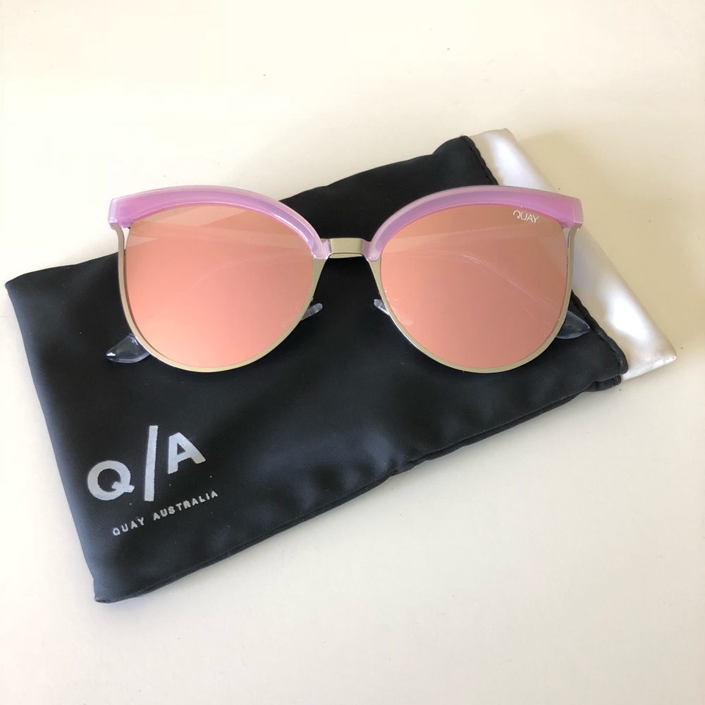 QUAY AUSTRALIA Star Dust Sunnies